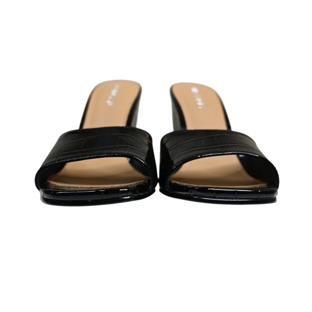 Lisa Vicky Women's 8 Adore-V Black Wedge Sandals NEW - Picture 2 of 9